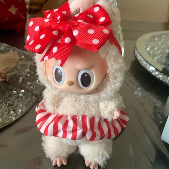 LABUBU Bundle!! Three outfits and Scooter/Vespa - Picture 7 of 11